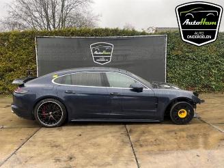 krockskadad bil auto Porsche Panamera Panamera (971G), Liftback, 2016 / 2023 4.0 V8 32V Turbo 2017/9