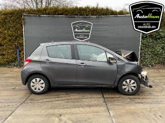 krockskadad bil bedrijf Toyota Yaris Yaris III (P13), Hatchback, 2010 / 2020 1.0 12V VVT-i 2013/7
