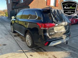 Mitsubishi Outlander Outlander (GF/GG), SUV, 2012 / 2022 2.4 16V PHEV 4x4 picture 10