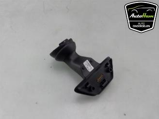 Volkswagen Up! Up! (121), Hatchback, 2011 1.0 12V 60 picture 23