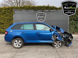 demontáž osobní automobily Skoda Fabia Fabia III Combi (NJ5), Combi 5-drs, 2014 / 2022 1.0 TSI 12V 2018/4