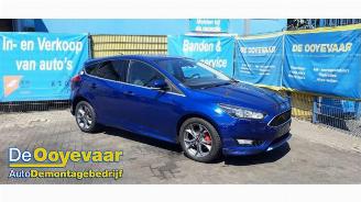 Coche siniestrado Ford Focus Focus 3, Hatchback, 2010 / 2020 1.0 Ti-VCT EcoBoost 12V 125 2015/3