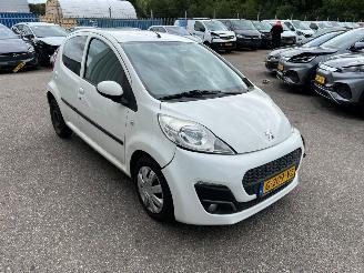 Coche accidentado Peugeot 107 1.0 Access 2013/5