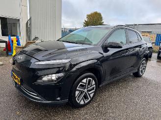 uszkodzony samochody osobowe Hyundai Kona EV Fashion 39 kWh AUTOMAAT 2022/9