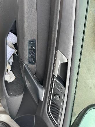 Volkswagen Golf Sportsvan 1.5 TSI AUTOMAAT Comfortline picture 19