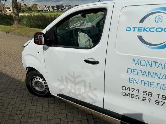 Peugeot Expert Expert (VA/VB/VE/VF/VY), Van, 2016 2.0 Blue HDi 145 16V picture 17