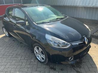 Unfallwagen Renault Clio Clio IV (5R), Hatchback 5-drs, 2012 / 2021 0.9 Energy TCE 90 12V 2014/12