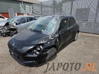 Salvage car Suzuki Swift Swift (ZCE/ZDE), Hatchback 5-drs, 2023 1.2 VVT 12V Hybrid 2024/11