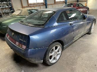 Alfa Romeo GTV (916) Coupé 2.0 16V Twin Spark (AR16.201) [110kW] picture 3