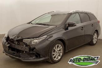 Damaged car Toyota Auris 1.2 Automaat Navi 2018/4