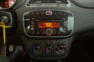 Fiat Punto 0.9 TwinAir Street Airco picture 9