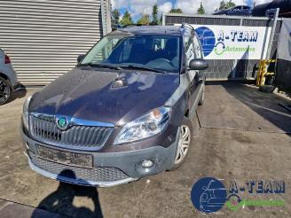 Vrakbiler auto Skoda Roomster Roomster (5J), MPV, 2006 / 2015 1.2 TSI 2011/1