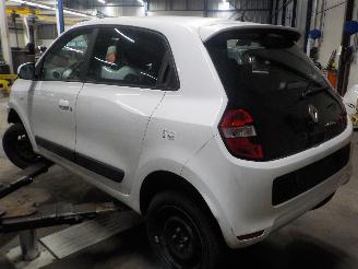 Renault Twingo Twingo III (AH) Hatchback 5-drs 0.9 Energy TCE 90 12V (H4B-401(H4B-C4)=
) [66kW]  (09-2014/...) picture 4