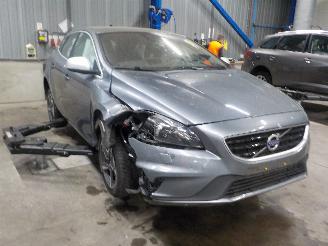 Volvo V-40 V40 (MV) Hatchback 5-drs 2.0 D2 16V (D4204T8(Euro 6b)) [88kW]  (02-201=
5/08-2019) picture 2