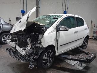 Purkuautot passenger cars Peugeot 108 108 Hatchback 1.0 12V (1KRFE(CFB)) [51kW]  (05-2014/...) 2014