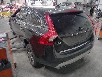 Volvo V-60 V60 I (FW/GW) Combi 2.4 D6 20V Plug-in Hybrid AWD (D82PHEV) [206kW]  (=
06-2012/12-2015) picture 4