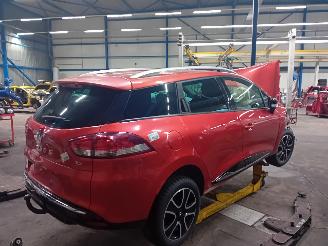 Renault Clio Clio IV Estate/Grandtour (7R) Combi 5-drs 0.9 Energy TCE 90 12V (H4B-4=
00(H4B-A4)) [66kW]  (01-2013/08-2021) picture 3