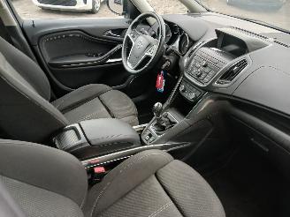 Opel Zafira Zafira Tourer (P12) MPV 1.4 Turbo 16V ecoFLEX (A14NET(Euro 5)) [88kW] =
 (10-2011/06-2014) picture 8