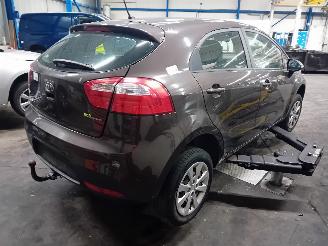 Kia Rio Rio III (UB) Hatchback 1.2 CVVT 16V (G4LA5) [63kW]  (09-2011/12-2017) picture 3