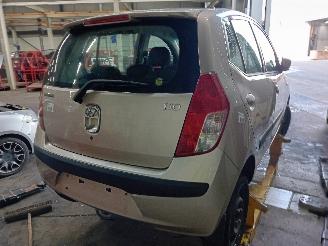 Hyundai I-10 i10 (F5) Hatchback 1.1i 12V (G4HG) [49kW]  (01-2008/12-2013) picture 3