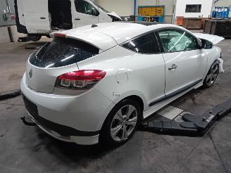 Renault Mégane Megane III Coupe (DZ) Hatchback 3-drs 2.0 16V TCe 180 (F4R-870(F4R-L8)=
) [132kW]  (11-2008/08-2015) picture 3