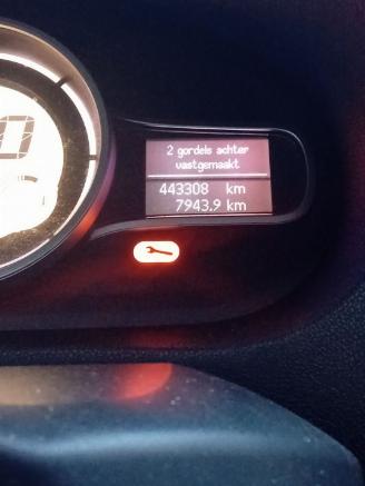 Renault Mégane Megane III Berline (BZ) Hatchback 5-drs 1.5 dCi 90 (K9K-834(K9K-H8)) [=
66kW]  (11-2008/02-2016) picture 2