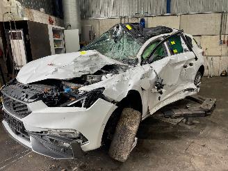 Sloopauto Seat Leon Leon (KLB) Hatchback 5-drs 1.4 TSI e-HYBRID 204 16V (DGEA) [150kW]  (0=
9-2020/...) 2020/12