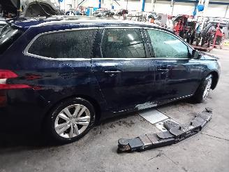 Peugeot 308 308 SW (L4/L9/LC/LJ/LR) Combi 5-drs 1.6 BlueHDi 120 (DV6FC(BHZ)) [88kW=
]  (03-2014/12-2021) picture 3
