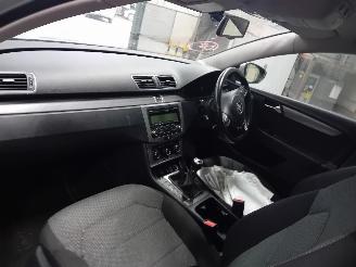 Volkswagen Passat Passat Variant (365) Combi 1.6 TDI 16V Bluemotion (CAYC(Euro 5)) [77kW=
]  (08-2010/12-2014) picture 5