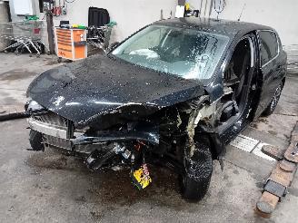 Auto da rottamare Peugeot 308 308 (L3/L8/LB/LH/LP) Hatchback 5-drs 1.2 12V e-THP PureTech 130 (EB2DT=
S(HNY)) [96kW]  (11-2013/06-2021) 2015/8