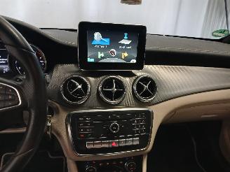 Mercedes Cla-klasse CLA Shooting Brake (117.9) Combi 1.6 CLA-200 16V (M270.910) [115kW]  (=
01-2015/03-2019) picture 19