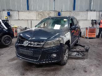 Uttjänta bilar auto Volkswagen Tiguan Tiguan (5N1/2) SUV 2.0 TDI DRF 16V 4Motion (CFGC(Euro 5)) [130kW]  (11=
-2012/07-2018) 2013/11