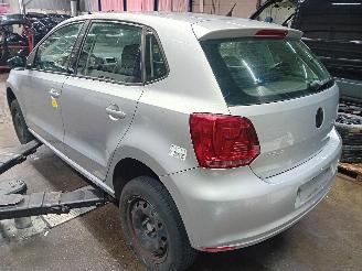 Volkswagen Polo Polo V (6R) Hatchback 1.2 12V BlueMotion Technology (CGPA(Euro 5)) [51=
kW]  (06-2009/05-2014) picture 4