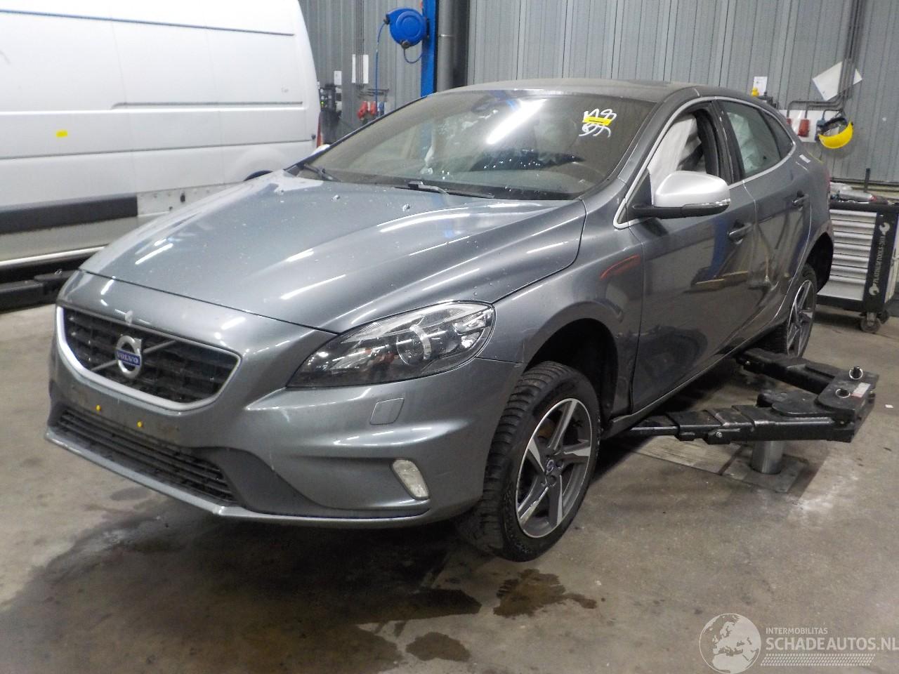 Volvo V-40 V40 (MV) Hatchback 5-drs 2.0 D2 16V (D4204T8(Euro 6b)) [88kW]  (02-201=
5/08-2019)