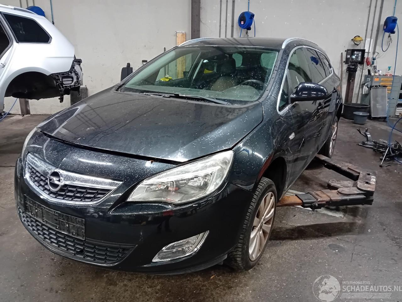 Opel Astra Astra J Sports Tourer (PD8/PE8/PF8) Combi 1.4 Turbo 16V (A14NET(Euro 5=
)) [88kW]  (10-2010/04-2016)