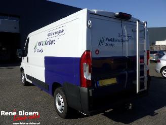 Peugeot Boxer 2.2 BlueHDi 140 S&S L2H1 Navi picture 2