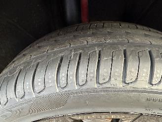 Volkswagen Taigo 1.0 TSI 116pk aut + F1 R-line - pano - virtual - front + line + side assist - navi - camera - sfeerverl - 3x r-line picture 68