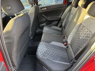 Volkswagen Taigo 1.0 TSI 116pk aut + F1 R-line - pano - virtual - front + line + side assist - navi - camera - sfeerverl - 3x r-line picture 63