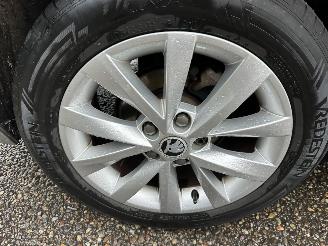 Skoda Octavia 1.0 TSI 115pk 6-bak Greentech Amb Bus sedan - navi - clima - cruise - pdc v+a - licht + regensensor picture 72