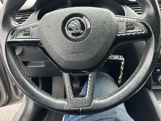 Skoda Octavia 1.0 TSI 115pk 6-bak Greentech Amb Bus sedan - navi - clima - cruise - pdc v+a - licht + regensensor picture 31