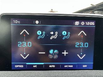 Peugeot 3008 gereserveerd 1.2 Turbo 131pk 6-bak Premium - nap - navi - cam - virtual - elektr klep - 19 inch - line assist - keyless - pdc v+a picture 25