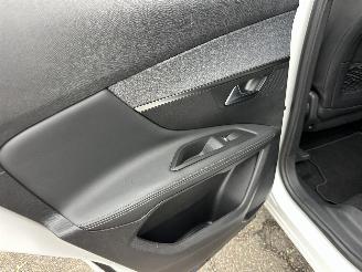 Peugeot 3008 gereserveerd 1.2 Turbo 131pk 6-bak Premium - nap - navi - cam - virtual - elektr klep - 19 inch - line assist - keyless - pdc v+a picture 67