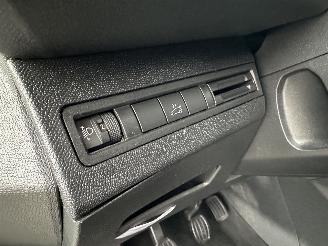 Peugeot 3008 gereserveerd 1.2 Turbo 131pk 6-bak Premium - nap - navi - cam - virtual - elektr klep - 19 inch - line assist - keyless - pdc v+a picture 51