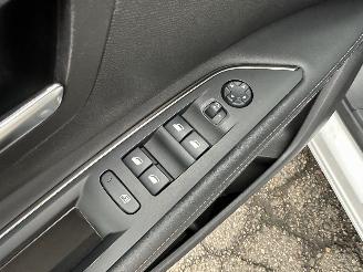 Peugeot 3008 gereserveerd 1.2 Turbo 131pk 6-bak Premium - nap - navi - cam - virtual - elektr klep - 19 inch - line assist - keyless - pdc v+a picture 58