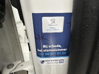 Peugeot 3008 gereserveerd 1.2 Turbo 131pk 6-bak Premium - nap - navi - cam - virtual - elektr klep - 19 inch - line assist - keyless - pdc v+a picture 50