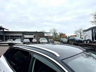 Peugeot 3008 gereserveerd 1.2 Turbo 131pk 6-bak Premium - nap - navi - cam - virtual - elektr klep - 19 inch - line assist - keyless - pdc v+a picture 93