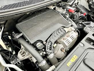 Peugeot 3008 gereserveerd 1.2 Turbo 131pk 6-bak Premium - nap - navi - cam - virtual - elektr klep - 19 inch - line assist - keyless - pdc v+a picture 73