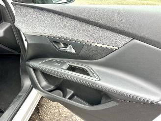 Peugeot 3008 gereserveerd 1.2 Turbo 131pk 6-bak Premium - nap - navi - cam - virtual - elektr klep - 19 inch - line assist - keyless - pdc v+a picture 44