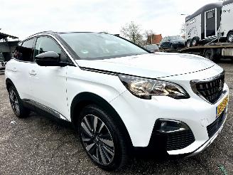Peugeot 3008 gereserveerd 1.2 Turbo 131pk 6-bak Premium - nap - navi - cam - virtual - elektr klep - 19 inch - line assist - keyless - pdc v+a picture 3