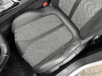 Peugeot 3008 gereserveerd 1.2 Turbo 131pk 6-bak Premium - nap - navi - cam - virtual - elektr klep - 19 inch - line assist - keyless - pdc v+a picture 60